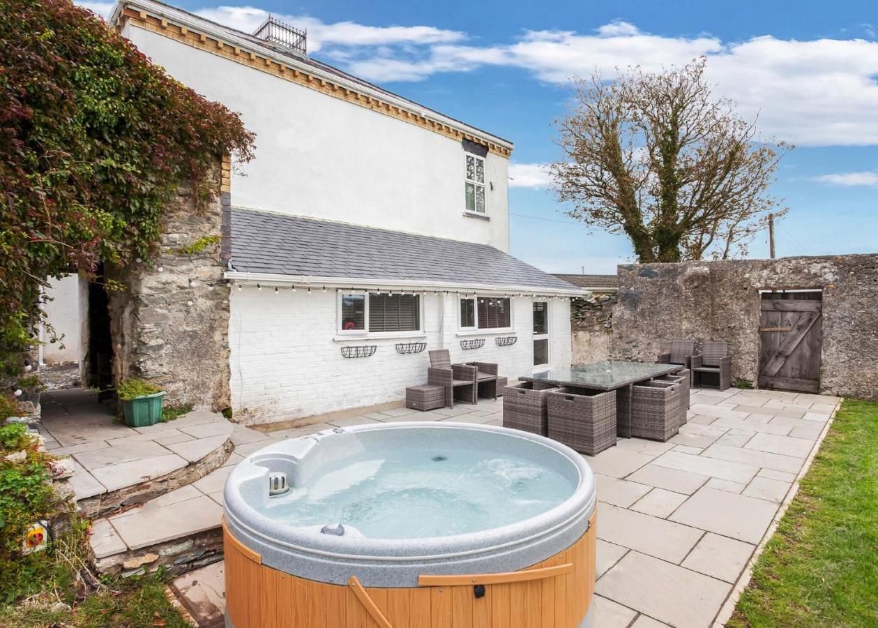 Bryn Mechell Hotell Llanfechell Eksteriør bilde